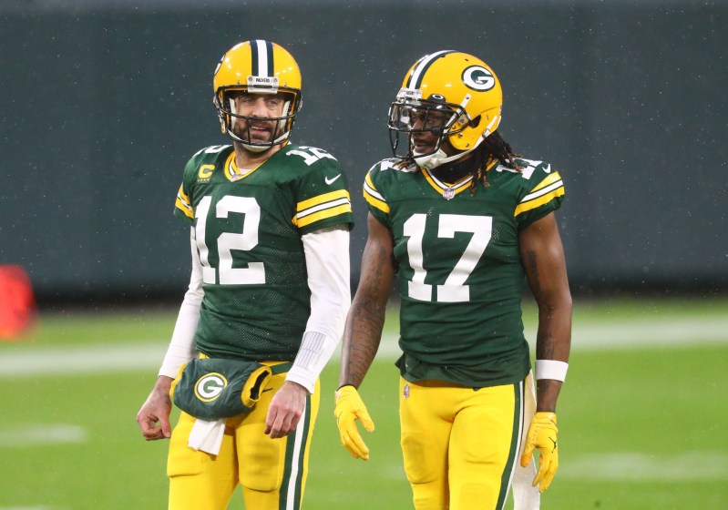 Green Bay Packers käyttää vain Davante Adamsia neuvottelumerkkinä